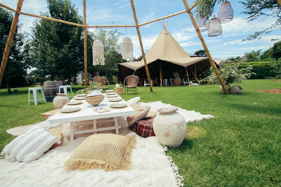 large pop up tent